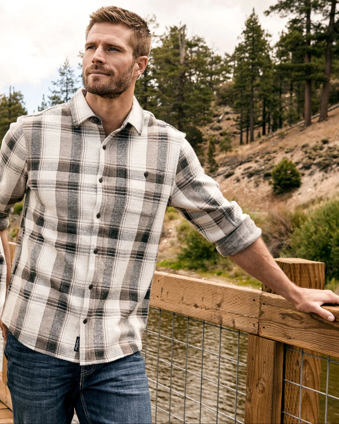 HERO STRETCH FLANNEL SHIRT
