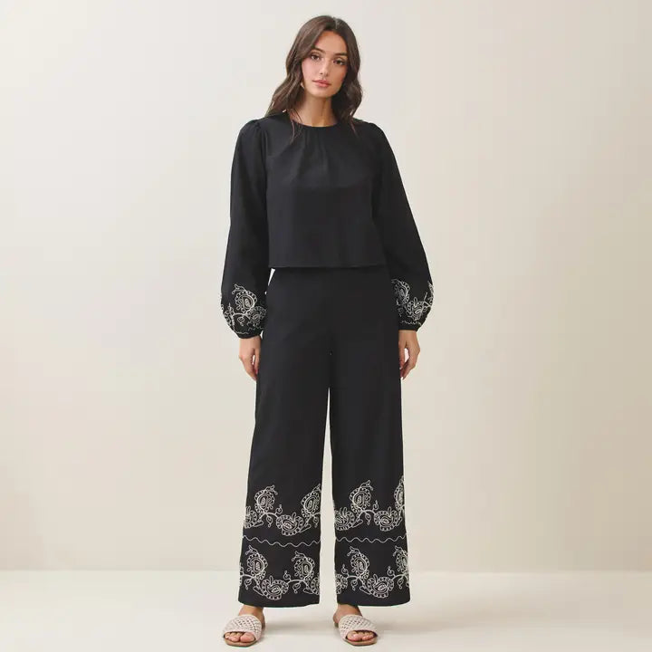 Embroidery Detailed Top & Pants Set